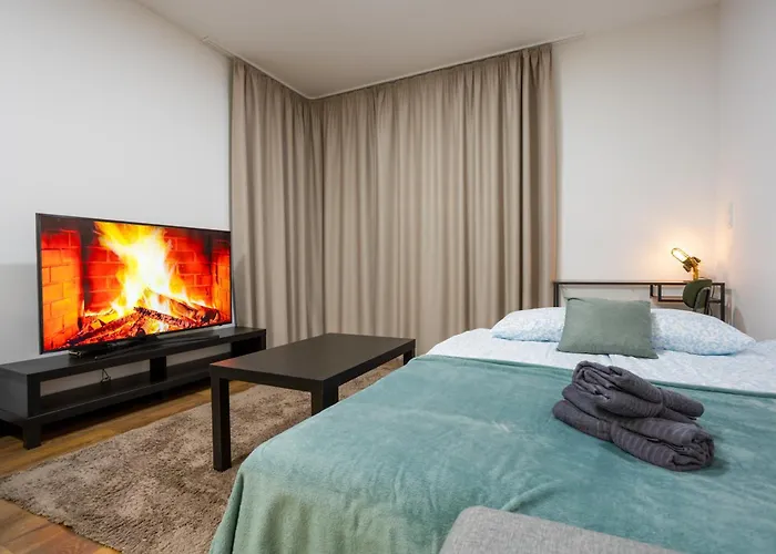 Waterfront City Azure Loft With Free Parking