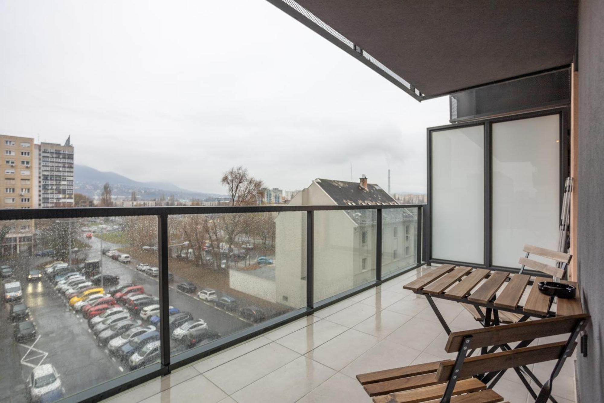 Apartment Waterfront Azure Loft With Free Parking *